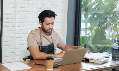 /thumbs/400×240×85×c/entries/1748459861_man-business-owner-bookkeeping.jpeg